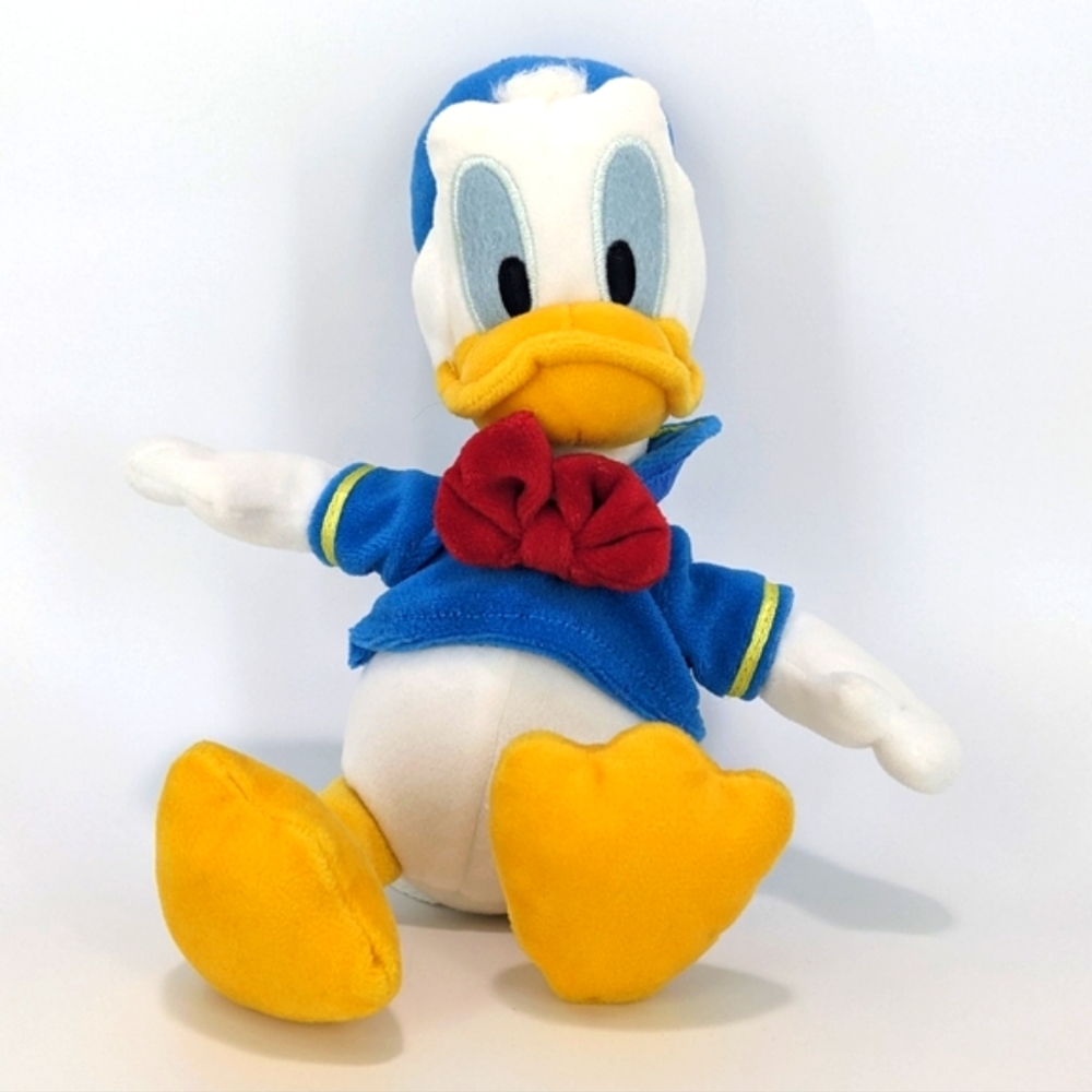 Disney Donald Duck Plushie 10" - Picture 1 of 7